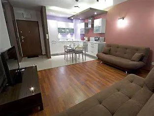 Отель Weekend 4*